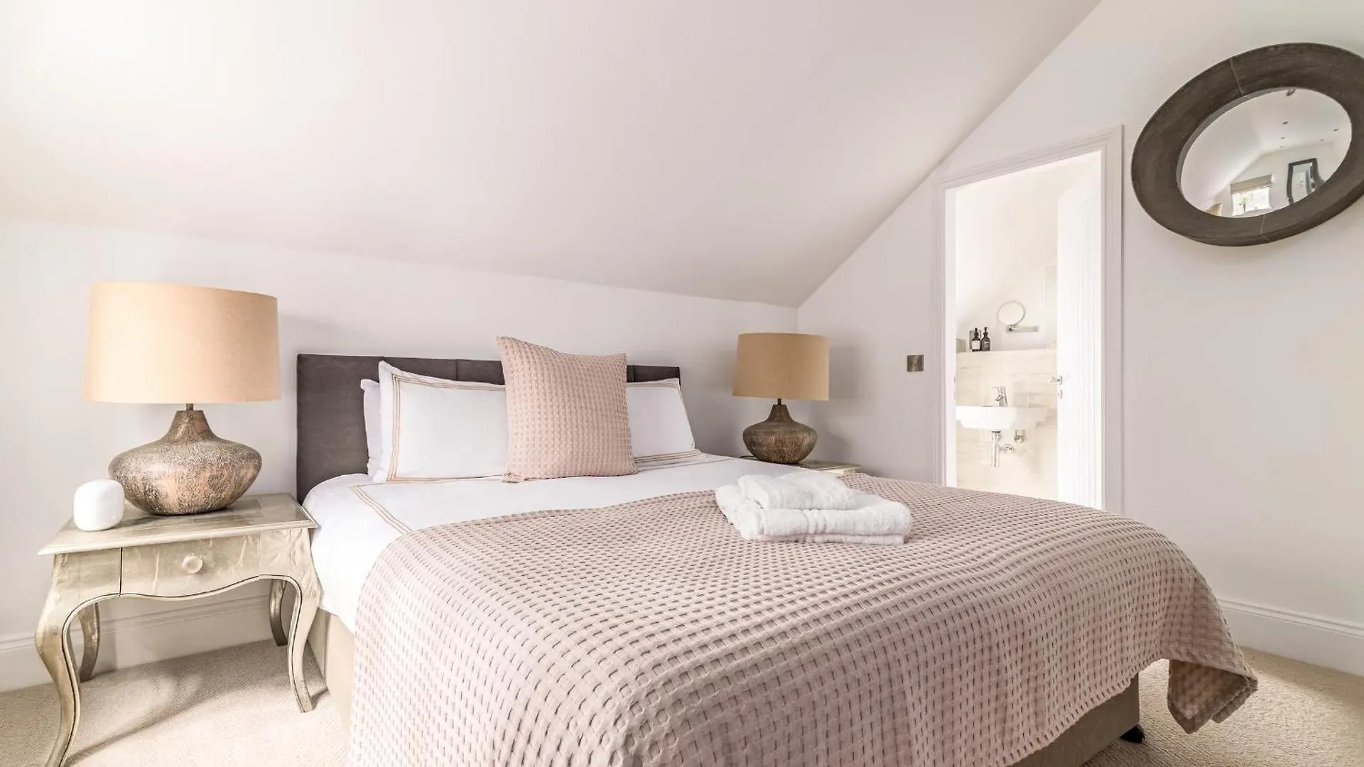 Sandsend Retreats
